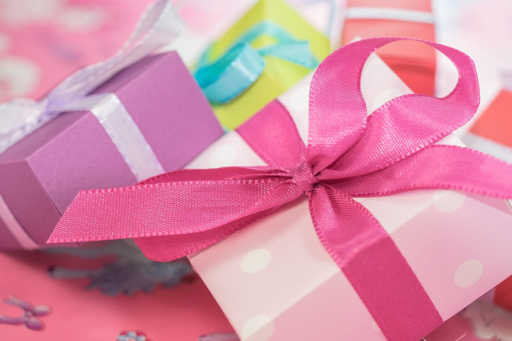 Corporate gifting boxes